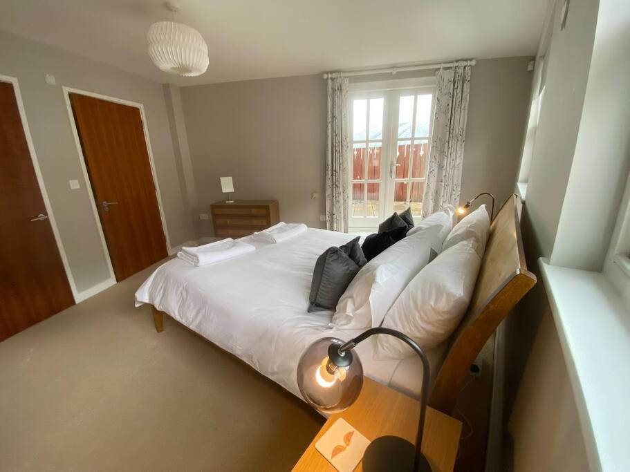 The Penthouse, Winchester Exterior foto